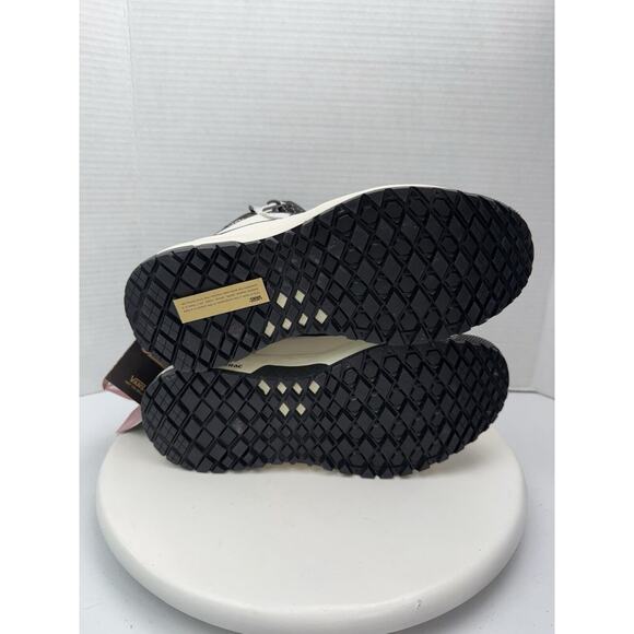 Vans‎ Ultrarange EXO Hi MTE-2 Mens Size 8 White Waterproof Hiking Boots Shoes main image 4